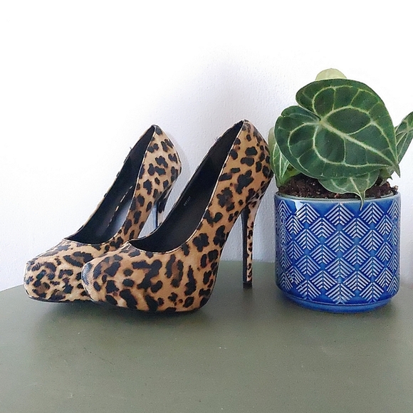 Charlotte Russe | Leopard print platform high heel pumps - Picture 1 of 11
